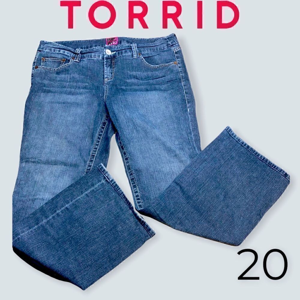 Torrid Plus Women’s sz 20 Denim Blue Jeans